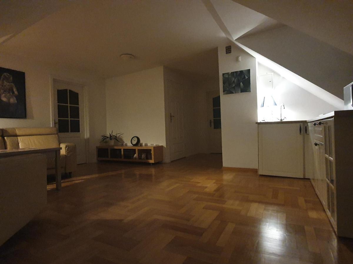 Mieszko Rooms Legionowo Eksteriør billede